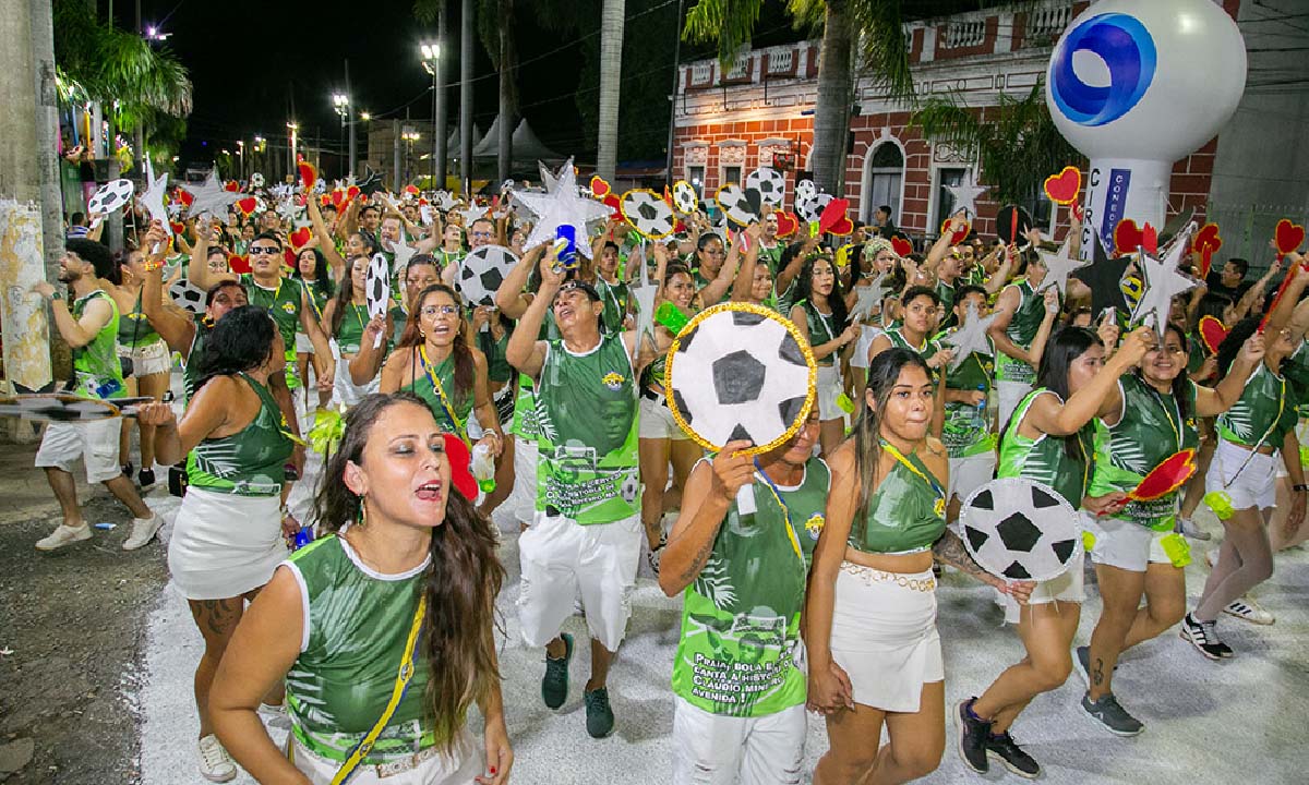 desfile dos blocos