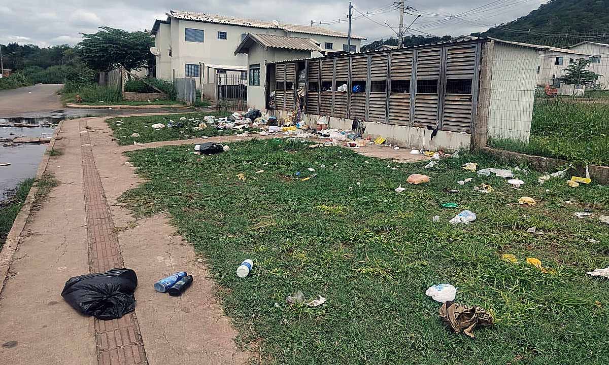 No momento, você está visualizando Vereadora solicita limpeza e manutenção nos conjuntos habitacionais Jatobazinho