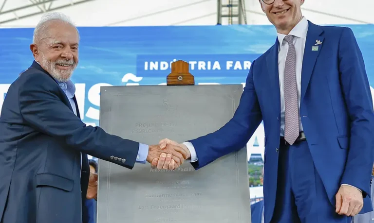 Farmacêutica revela aporte de R$ 6,4 bi em evento com Lula