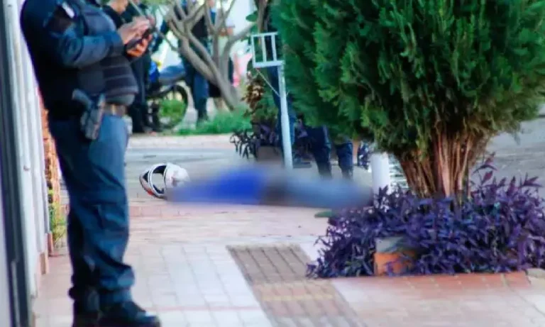 assaltante morre em troca de tiros com policial