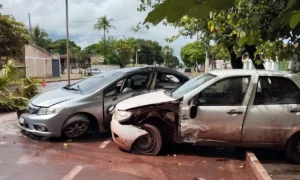 Leia mais sobre o artigo Jovem de 19 anos é socorrida pelos bombeiros após acidente de trânsito em Corumbá