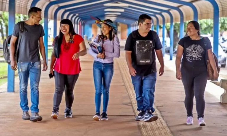 cotas indígenas em 100% dos cursos da UEMS