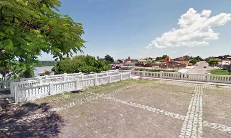 homem é morto a tiros