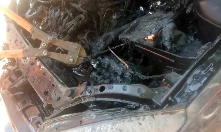 incêndio em veículo no bairro Maria Leite em Corumbá