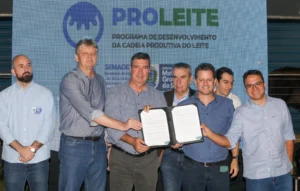 Leia mais sobre o artigo Proleite MS recebe R$ 70 milhões para fortalecer cadeia leiteira de pequenos e médios produtores