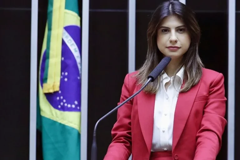 Camila Jara fala sobre diagnóstico de cânder de tireóide