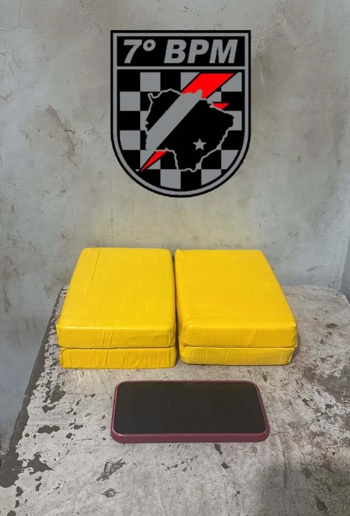 Mulher é presa com mais de seis quilos de cocaína na rodoviária de Corumbá 2 droga apreendida na rodoviária de Corumbá