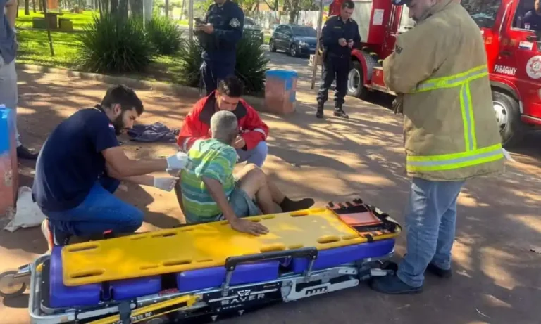 Morador de rua queimado