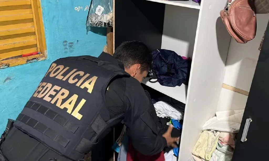 Operação da PF investiga repasse de cédulas falsas entre Campo Grande e Corumbá 2 pf notas falsas2 cédulas falsas