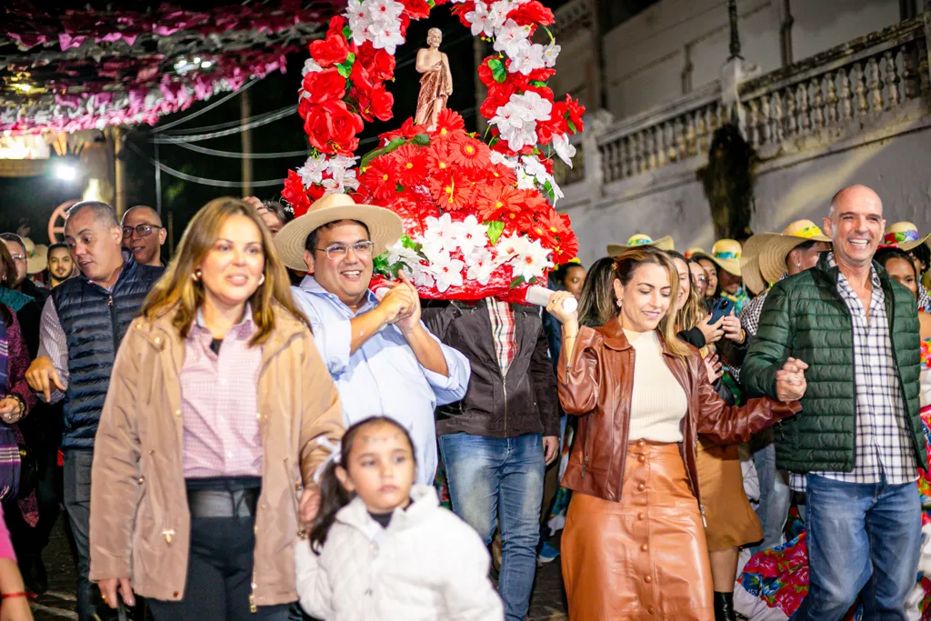 No momento, você está visualizando Banho de São João reúne multidão às margens do rio Paraguai e celebra 140 anos de fé e tradição