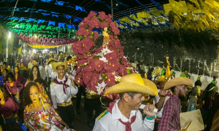 Último dia para inscrições nos concurso de andores e miniandores em Corumbá