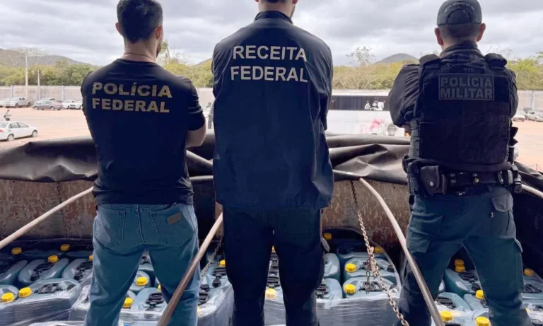 Carreta com 25 mil litros de éter é interceptada em operação na fronteira