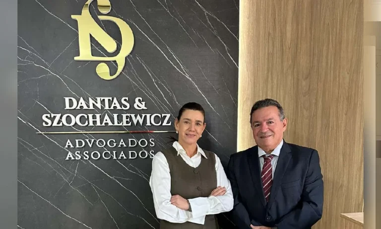 Servidores podem cobrar diferenças no abono de permanência sobre férias e 13º salário