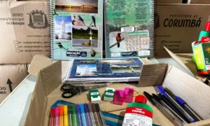 Leia mais sobre o artigo Corumbá entrega mais de 16 mil kits escolares personalizados no retorno às aulas
