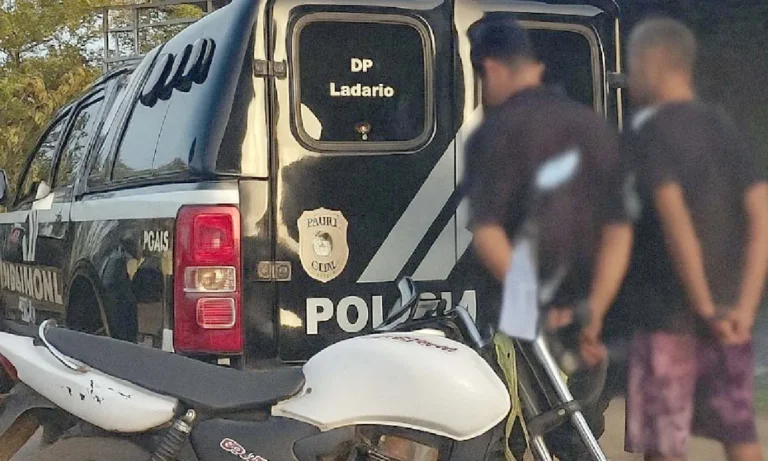 Polícia prende dupla suspeita de série de roubos em Ladário