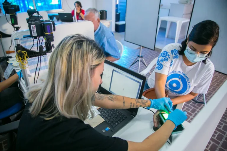 Emissão das novas carteiras de identidade em Corumbá