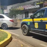 PRF prende dupla após perseguição e recupera dois veículos furtados em MS
