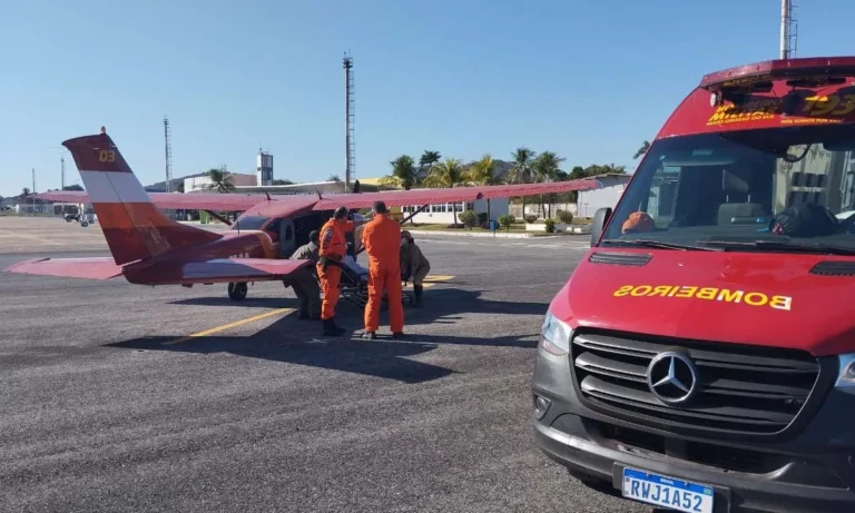 Homem resgatado após sofrer queda de cavalo no pantanal