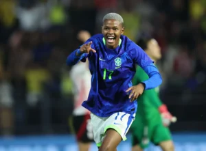 Leia mais sobre o artigo Brasil vence Japão de virada com gol de estreante