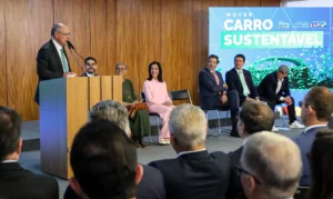 Leia mais sobre o artigo Governo zera IPI para carros sustentáveis e lança incentivo à mobilidade verde