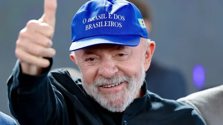 Aprovação de Lula ultrapassa desaprovação pela primeira vez desde 2024, aponta pesquisa AtlasIntel