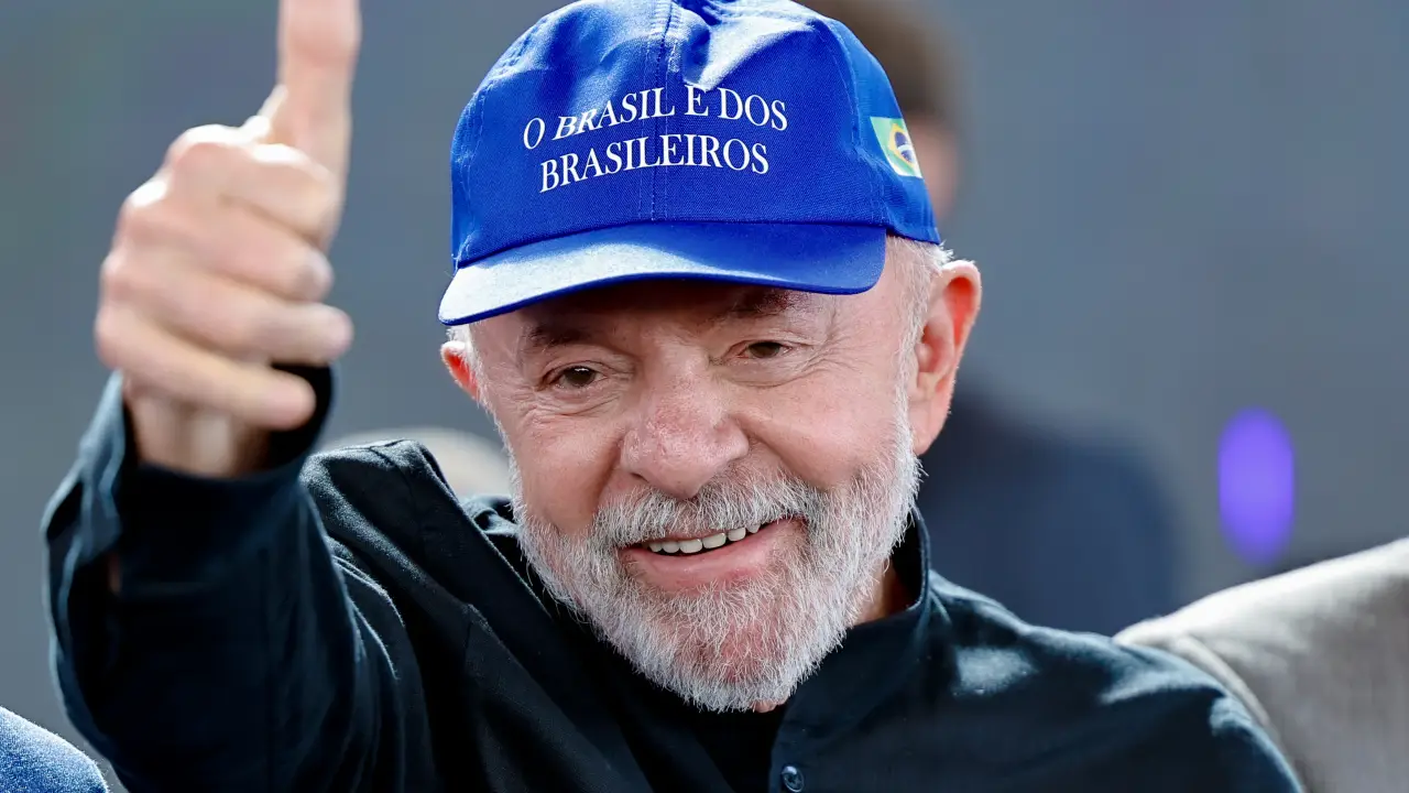 No momento, você está visualizando Aprovação de Lula ultrapassa desaprovação pela primeira vez desde 2024, aponta pesquisa AtlasIntel