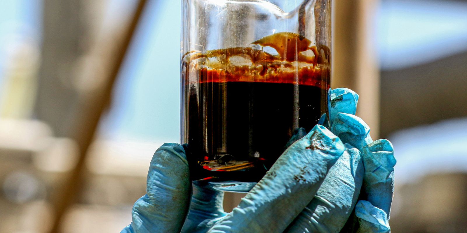 Estados Unidos compram 8 de todo o petroleo vendido pela