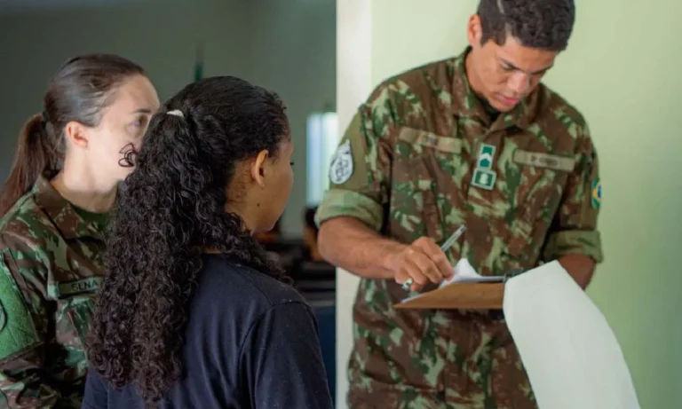 alistamento militar feminino