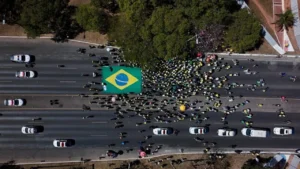 Leia mais sobre o artigo Bolsonaristas fazem protesto em Brasília e PL fala em ampliar mobilização