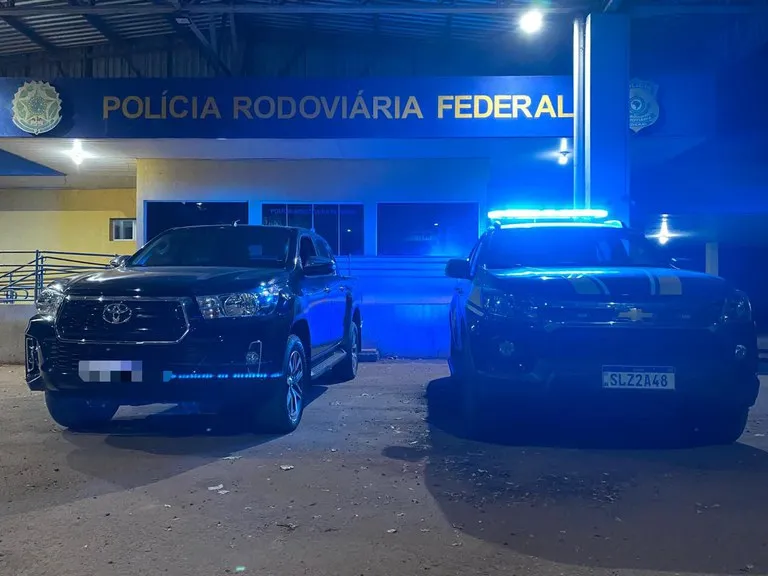 Folha MS - Notícias de Corumbá, Ladário e todo Estado de Mato Grosso do Sul 24 caminhonete recuperada pela PRF em Miranda