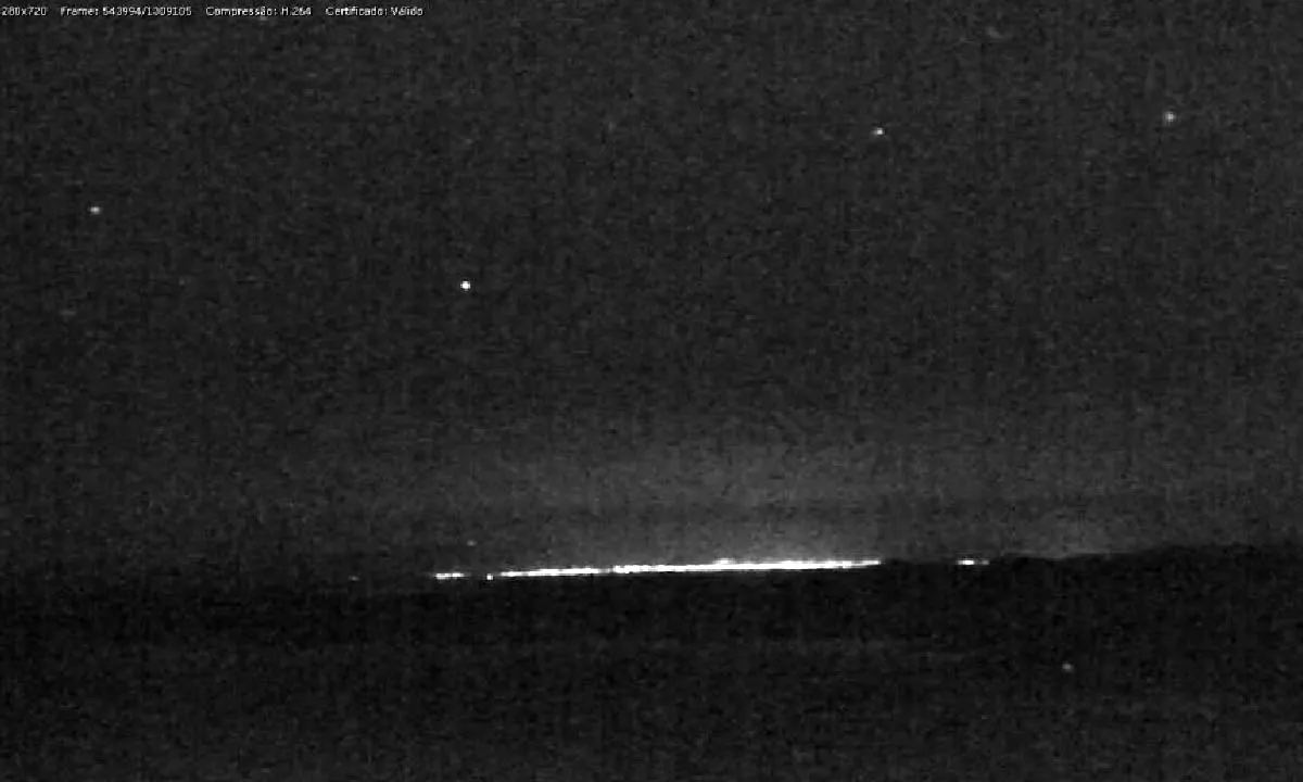 No momento, você está visualizando Fogo se aproxima da fronteira do Brasil com a Bolívia e acende alerta no Pantanal