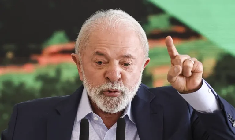 Lula critica derrubada do decreto do IOF e diz que Motta descumpriu acordo com o governo