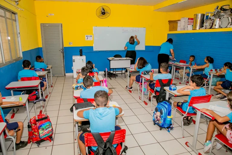 Inscrições abertas para a 18ª edição do Prêmio Professor por Excelência em Corumbá