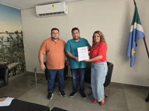Leia mais sobre o artigo Prefeitura conclui análise da transição e entrega relatório com diagnóstico da gestão anterior