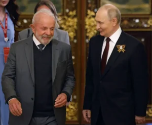 Leia mais sobre o artigo Putin liga para Lula após encontro com Trump no Alasca e destaca avanços no diálogo