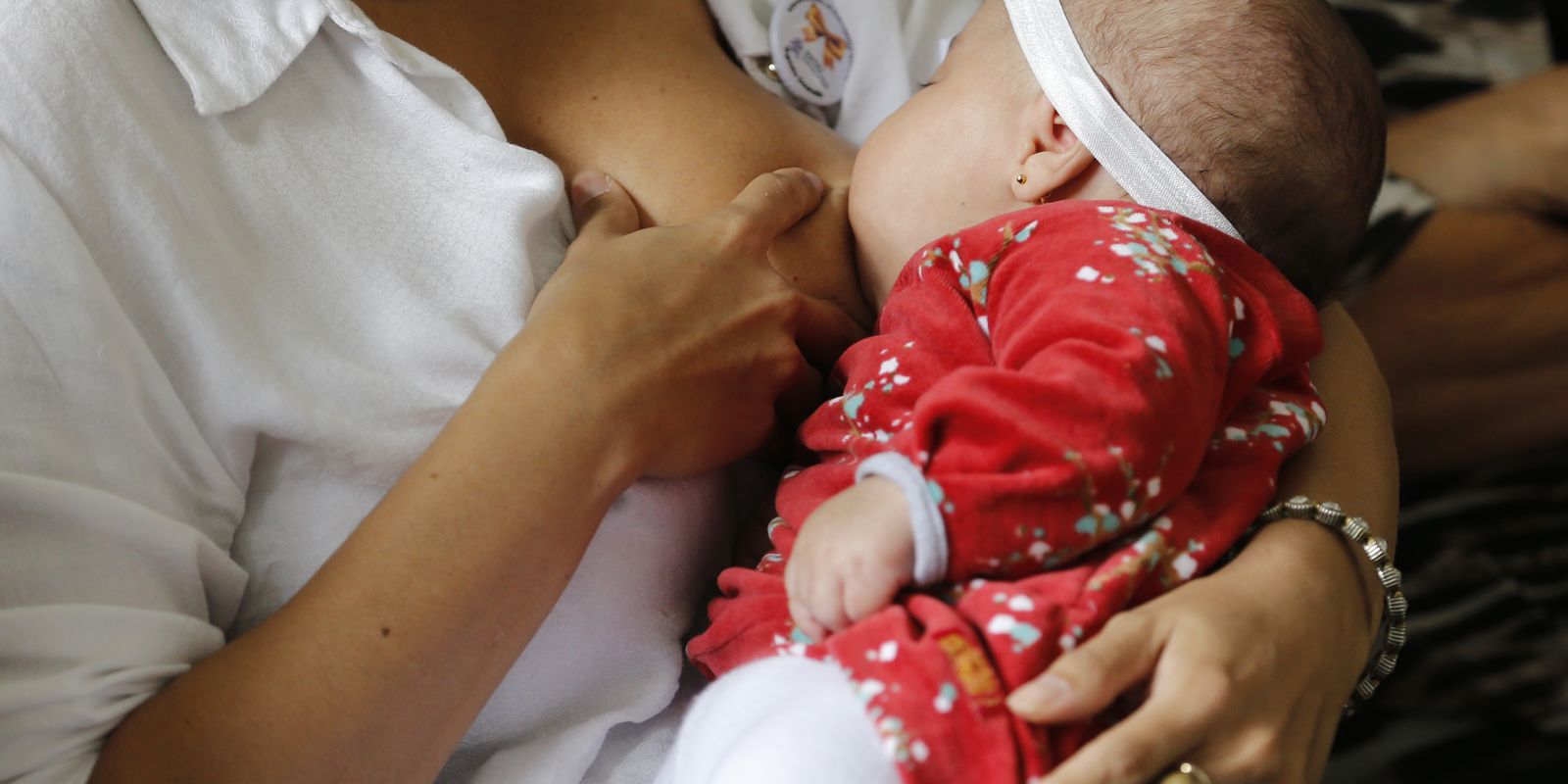 Campanha Mundial de Amamentacao promove a preservacao da vida