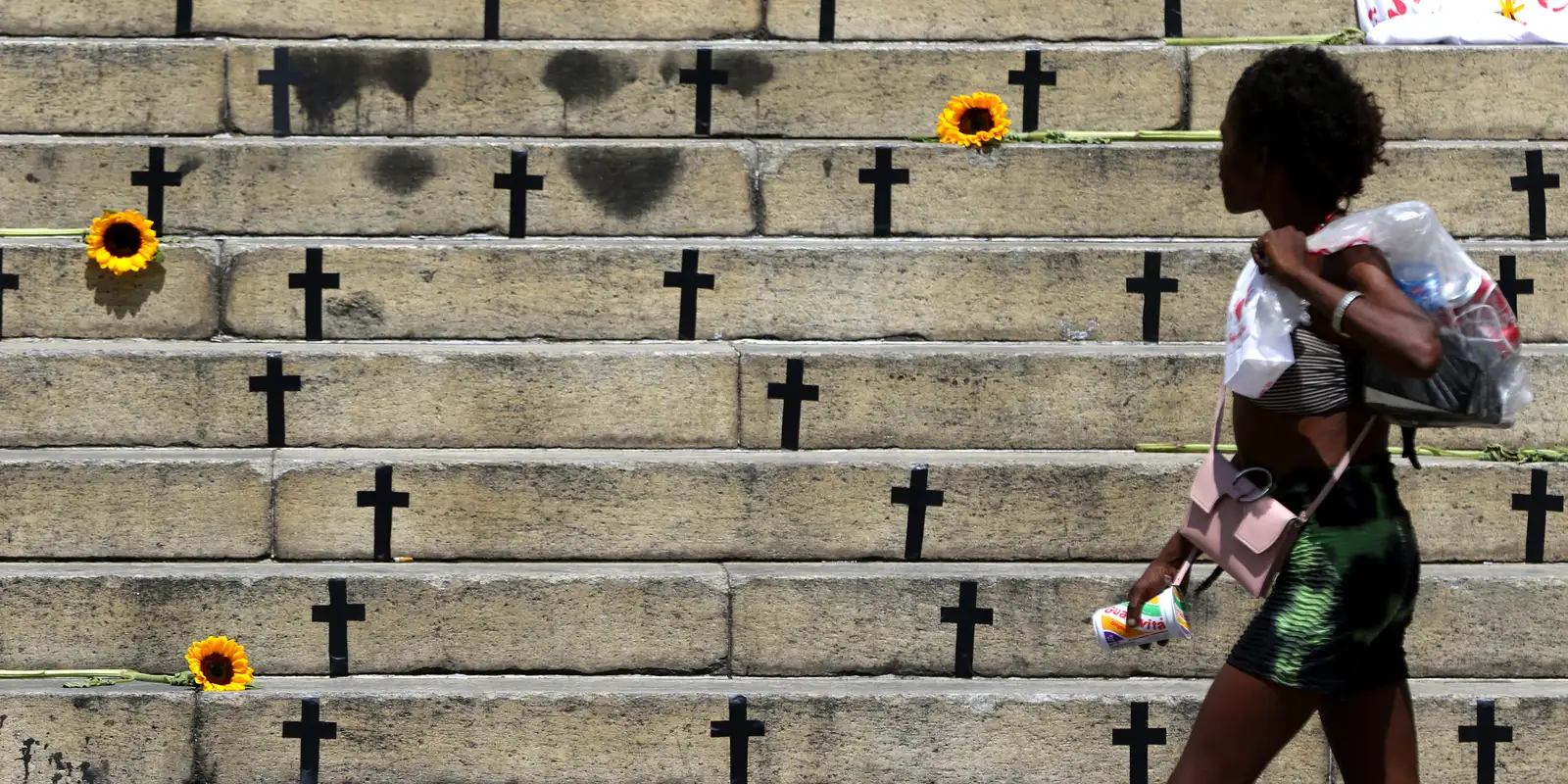 Casos de feminicidio por arma de fogo aumentam em 2025