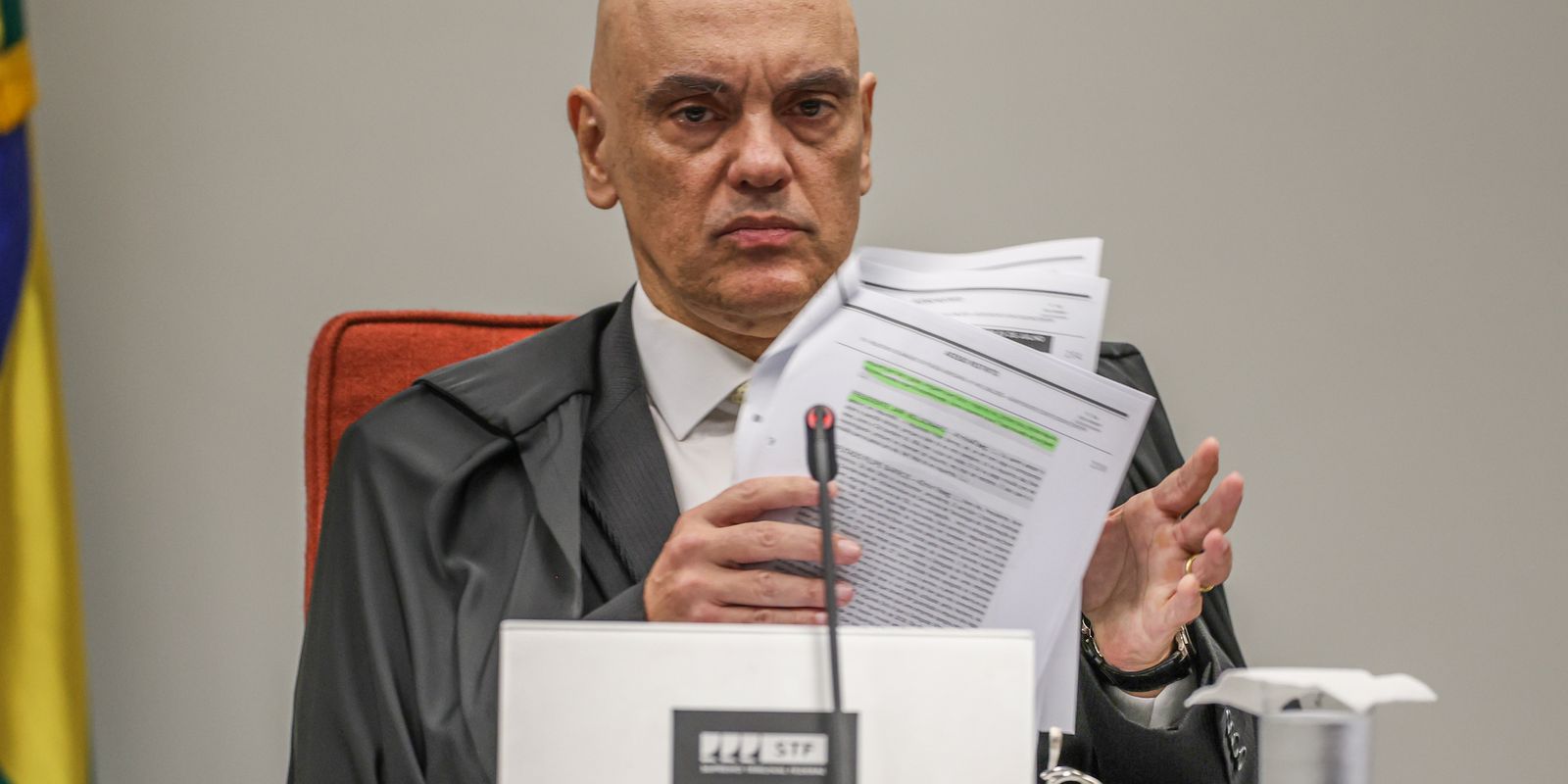 Ex assessor de Bolsonaro continuara preso decide Alexandre de Moraes
