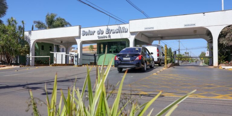 PGR é contra a presença de agentes da PF dentro da casa de Bolsonaro
