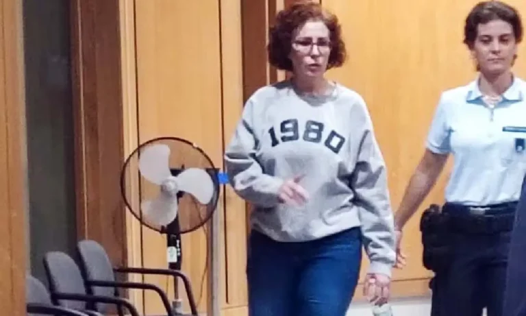 Justiça italiana mantém Carla Zambelli presa por “grau máximo” de risco de fuga enquanto avalia pedido de extradição feito pelo STF.