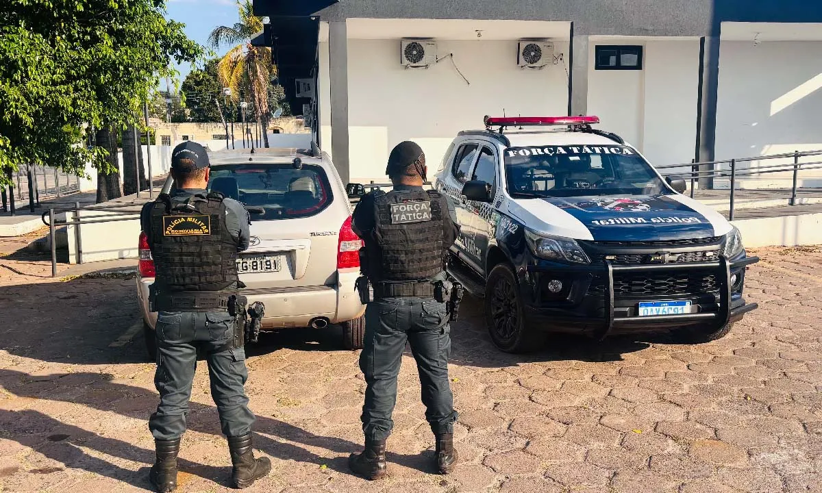 Carro roubado em Campo Grande é recuperado em Corumbá antes de ser levado para a Bolívia; suspeitos foram detidos.
