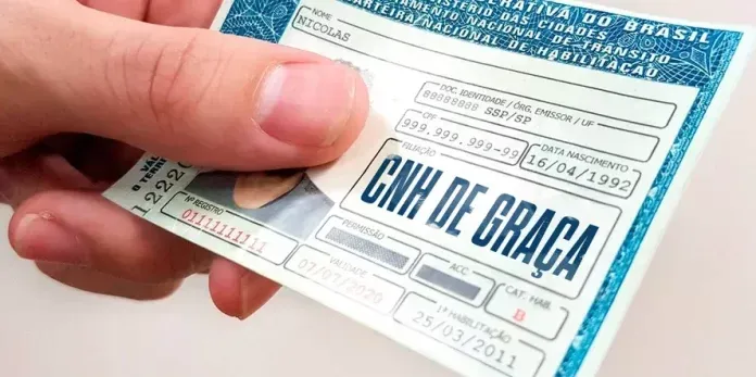 CNH gratuita: nova lei beneficia inscritos no CadÚnico com renda de até R$ 706 2 cnh CNH gratuita