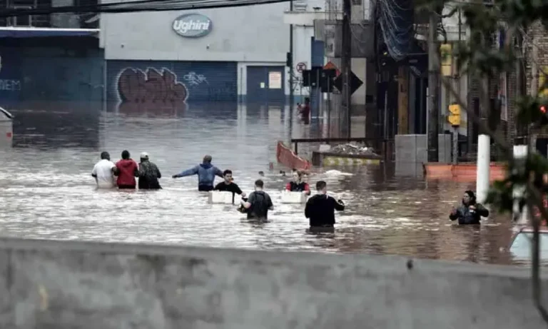 Homem desaparecido nas enchentes do RS em 2024 é encontrado vivo no Mato Grosso do Sul após mais de um ano.