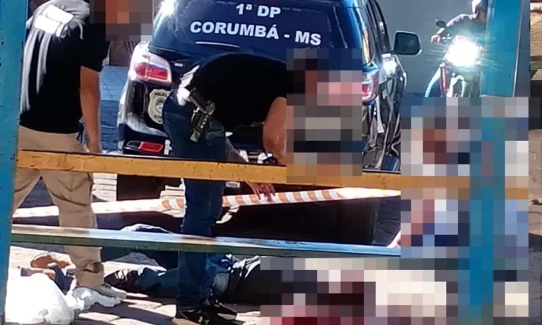 Vídeo mostra momento que homem é executado a tiros em ponto de ônibus