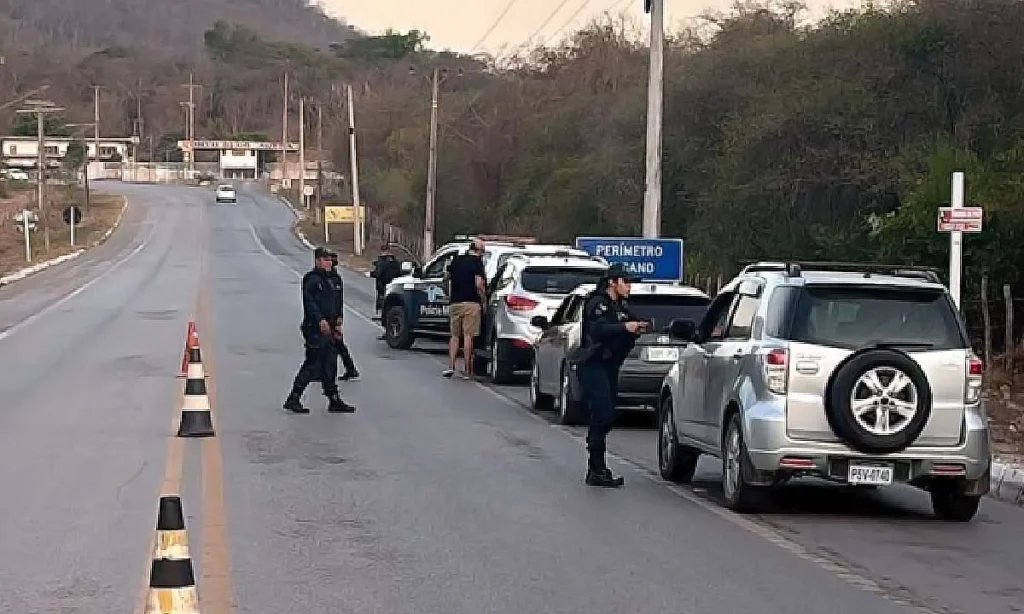 Polícia intercepta menores de idade por direção perigosa em Corumbá 2 fiscalizacao pm2 direção perigosa