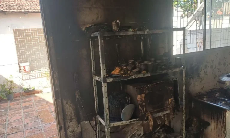 Air Fryer ligada com micro-ondas provoca princípio de incêndio em Corumbá