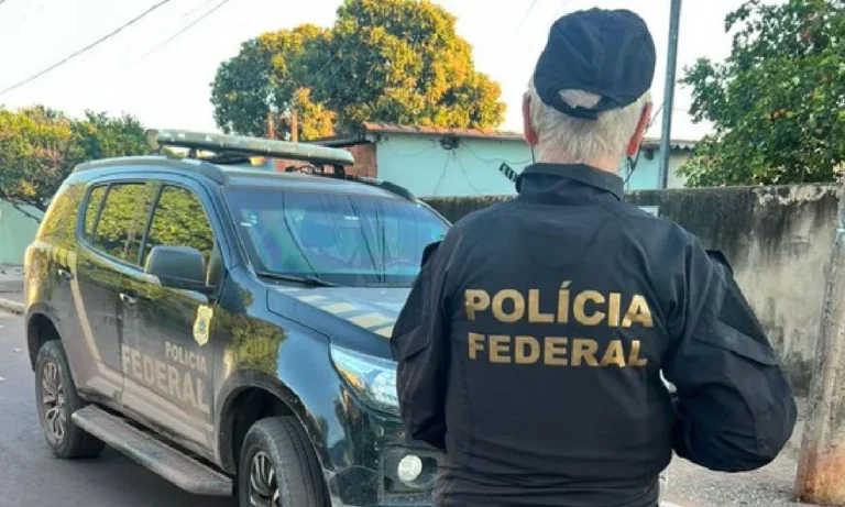 Esquema fraudulento de consignados apurado pela PF causou prejuízo de R$ 2 milhões e envolveu 19 suspeitos em Corumbá.