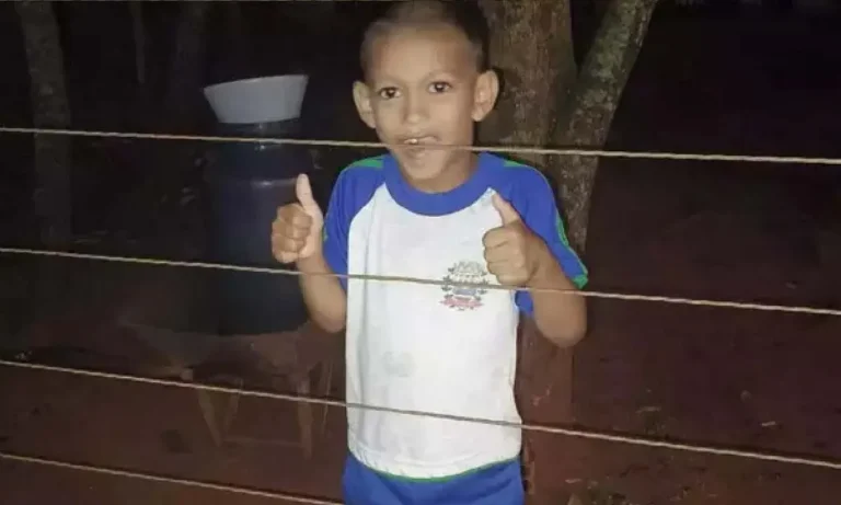Menino de 8 anos morre após ser picado por escorpião em Naviraí; segundo caso com criança em MS na mesma semana.