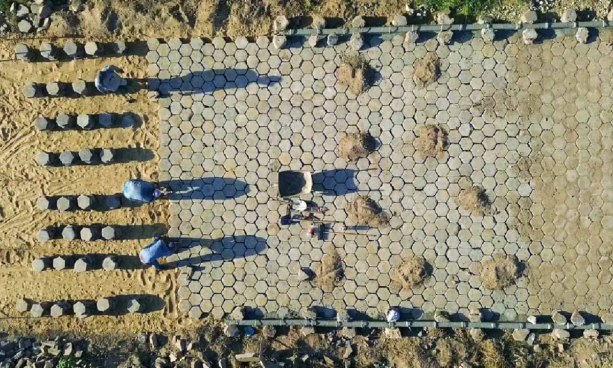 Corumbá amplia obras de pavimentação e reforça manutenção de drenagem em 2025, com foco em segurança e mobilidade.