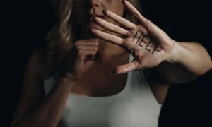 Leia mais sobre o artigo Ligação disfarçada com pedido de “dipirona” leva PM a resgatar vítima de agressão em MS